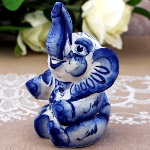 Elephant en porcelaine russe - Gjel