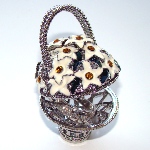 Panier de perce-neige surpris d'oeuf d'Hiver Fabergé 