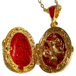 Pendentif avec surpris Chien -  Oeuf Fabergé style 
