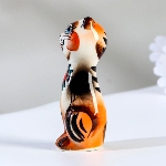 Figurine chat en porcelaine